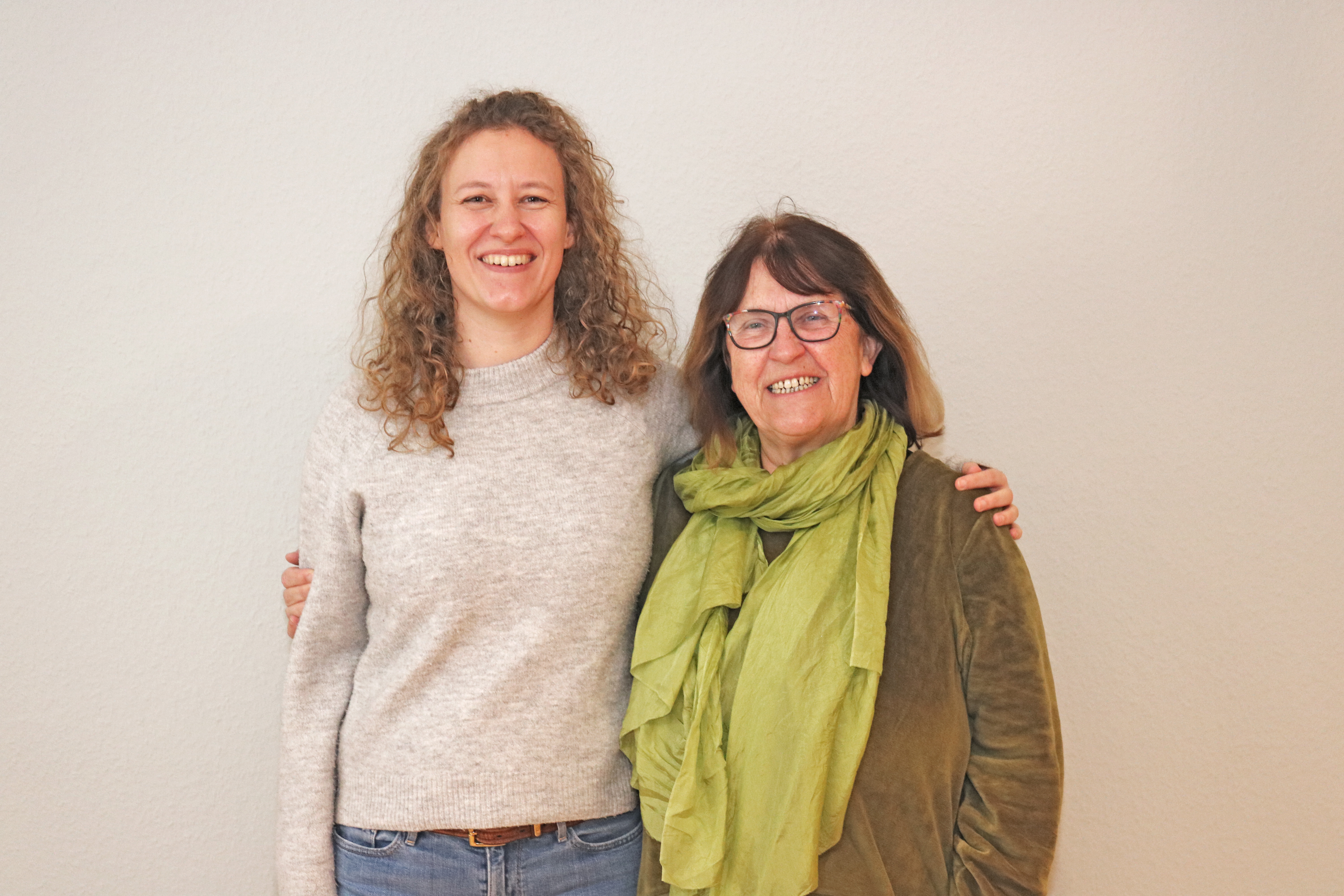 Nach 38 Jahren bei der Diakonie übergibt Fenni Lambers die Leitung des Freiwilligendienstes bei der Diakonie im Oldenburger Land an Gesche Poppe. Foto: Johanne Logemann